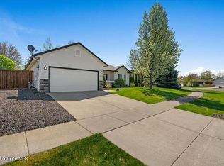 8920 N Torrey Ln, Hayden Lake, ID 83835