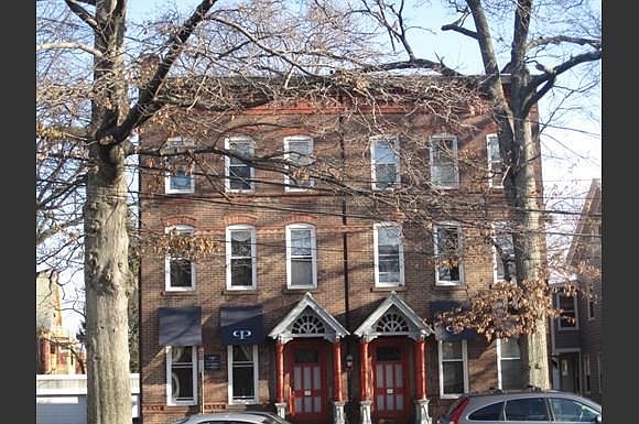 2nd image of 191 Bradley St