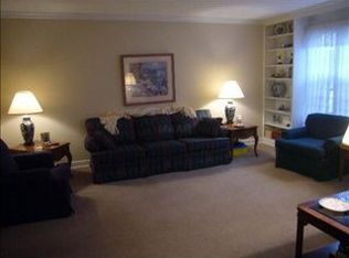 3807 N Swan Ridge Cir, Memphis, TN 38122