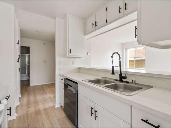 25424 Normandie Ave APT 5