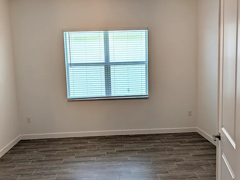1332 SE Willow Oaks St — Photo 17
