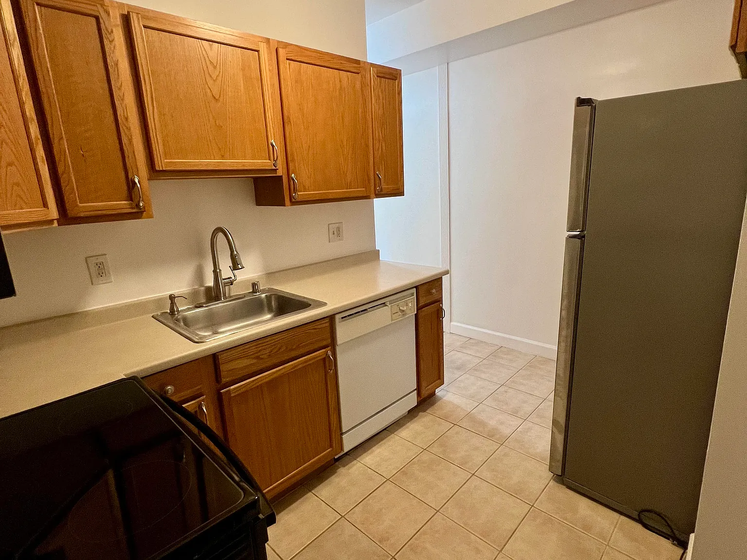 1 bed, 650 sqft, $1,095 — Photo 4