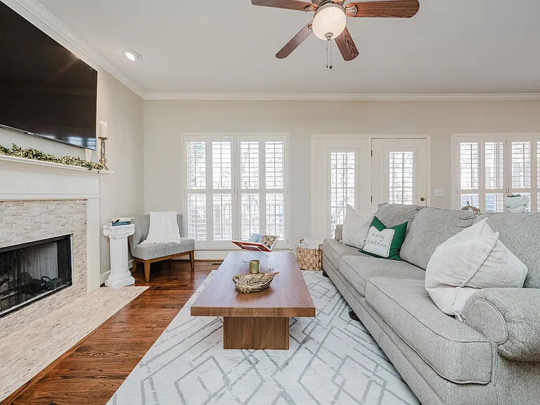 3036 Old Stone Dr — Photo 11