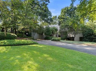 13 Heards Overlook Ct, Sandy Springs, GA 30328