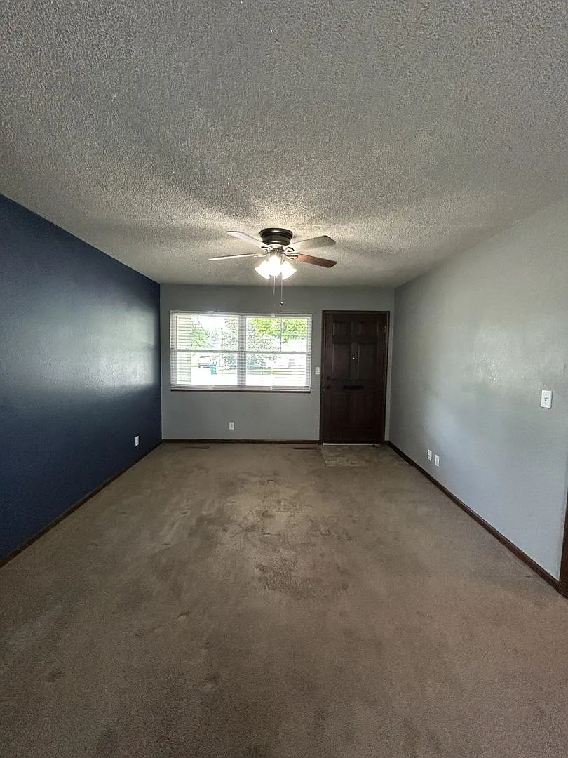 Building Photo - 402 Jefferson Duplex