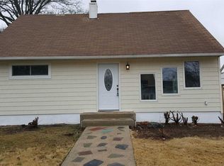 340 Ray St, Freeport, NY 11520