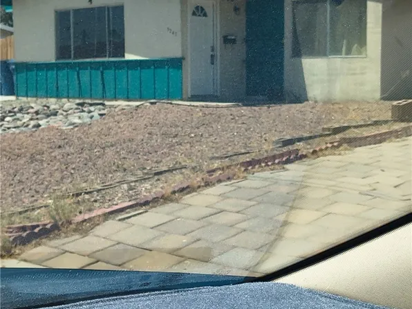 3247 Greenbriar Dr, Las Vegas, NV 89121