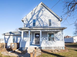 106 Park St, Garwin, IA 50632