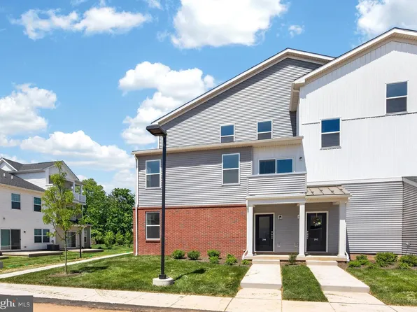 244 Chapel Ln #86B, King Of Prussia, PA 19406