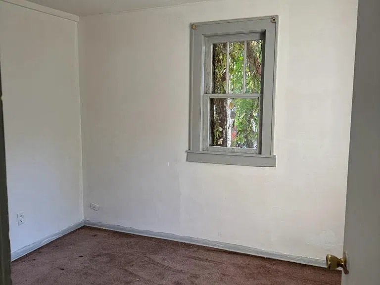 546 Baird St #A — Photo 3