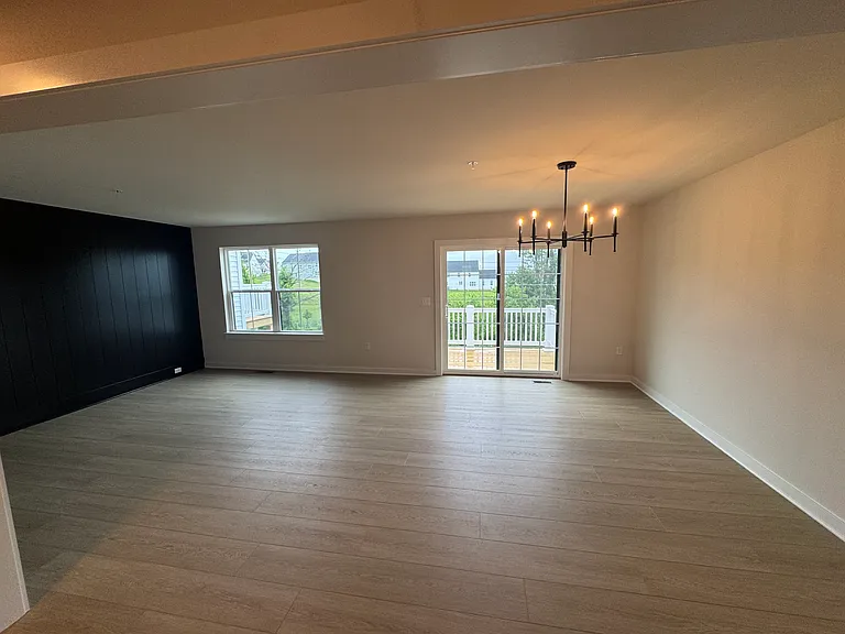 2109 S Autumn Chase Dr — Photo 4