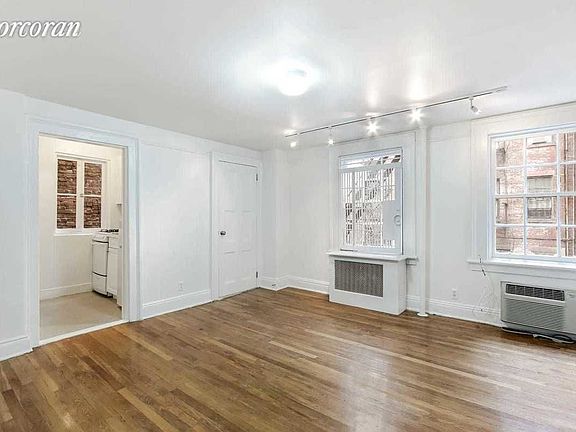 2nd image of 212 W 16th St APT 2R