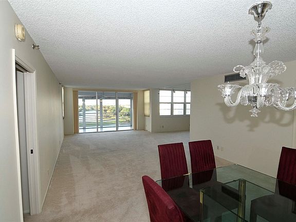 5th image of 3095 N Course Drive #809