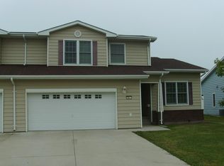 106 Glencoe Ln APT 1, Minot Afb, ND 58704