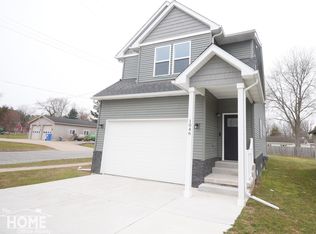 1046 S Pearce St, Owosso, MI