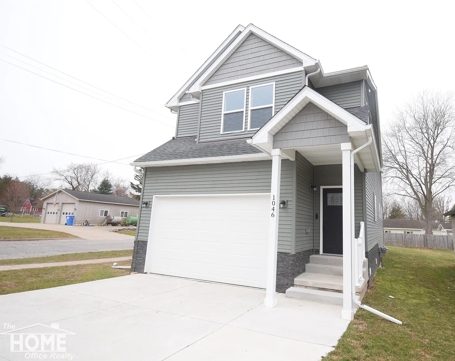 1046 S Pearce St photo 1