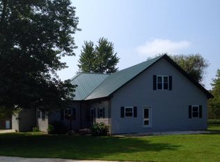 262 Rr 1, White Hall, IL 62092