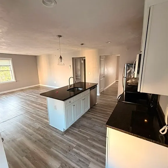 75 Merriam Ave #5 — Photo 4