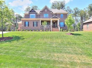 205 Wheatberry Hill Dr, Matthews, NC 28104