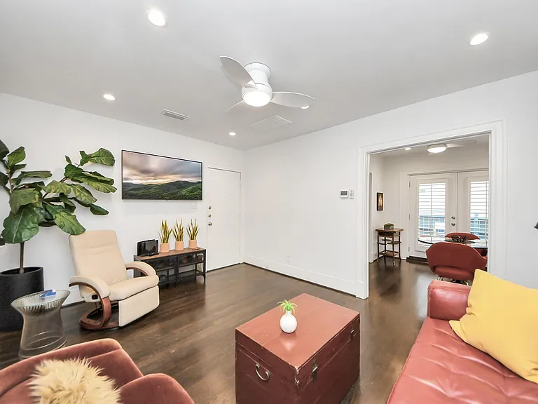 1214 Bartlett St #16 — Photo 1
