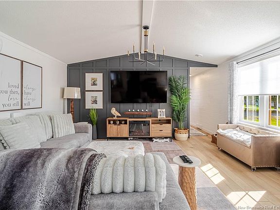 3rd image of 41 Elmdale Cres