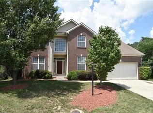 12370 Geist Cove Dr, Indianapolis, IN