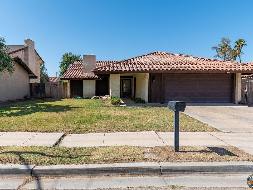 1825 Ross Ave El Centro CA 92243 Zillow