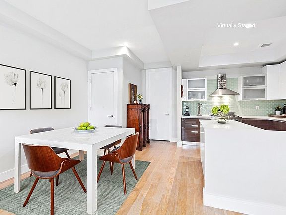 3rd image of 817 Dekalb Ave #3