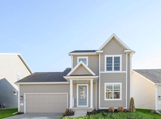 423 Crusader Point, Waunakee, WI 53597