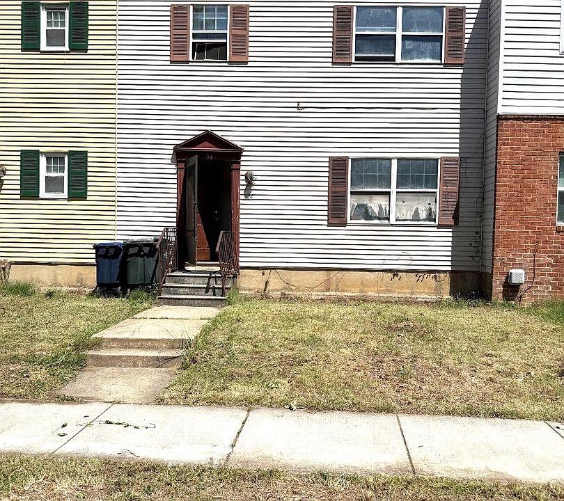 1st image of 224 Savannah St SE
