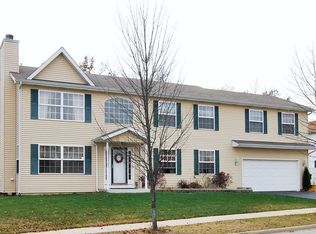 2781 Alan Ct, Waukegan, IL 60085