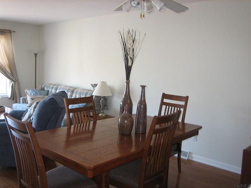5th image of 129 HARVARD Road