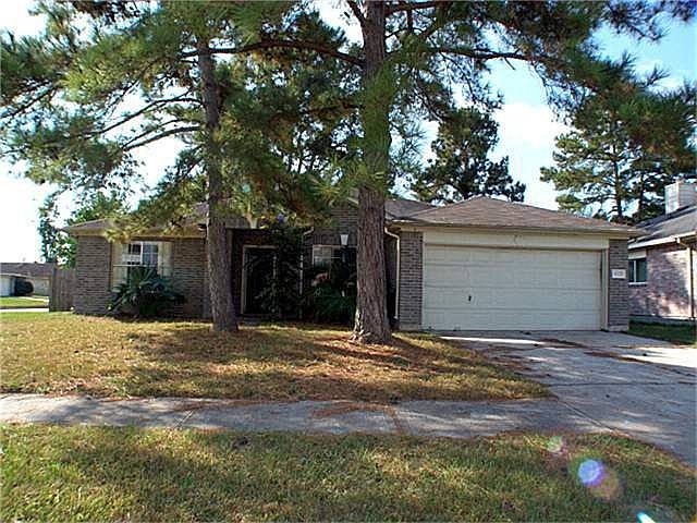 1st image of 11122 Almond Grv