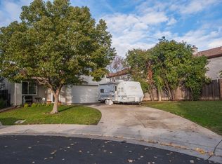 5723 Owl Ct, Elk Grove, CA 95758