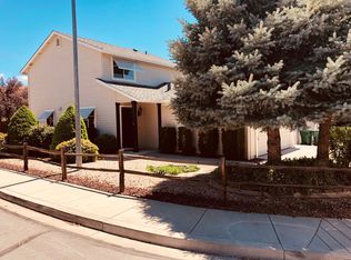 3092 S Cottage Ln, Sparks, NV 89434