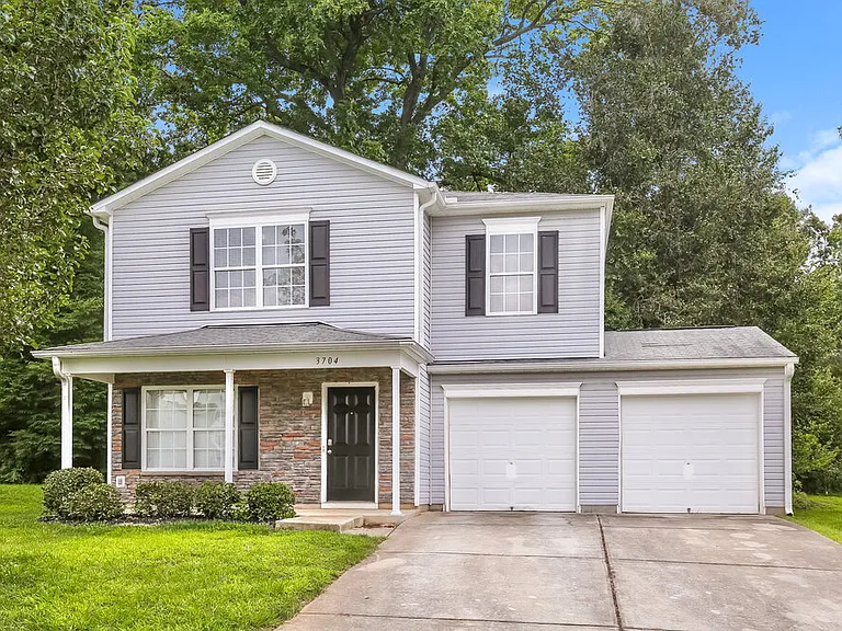 3704 Sweet Birch Dr — Photo 1