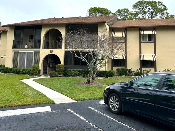 239 Pine Hov Circle #D-1, Greenacres, FL 33463