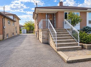 7 Pecan Ct, Toronto, ON M3L1R6