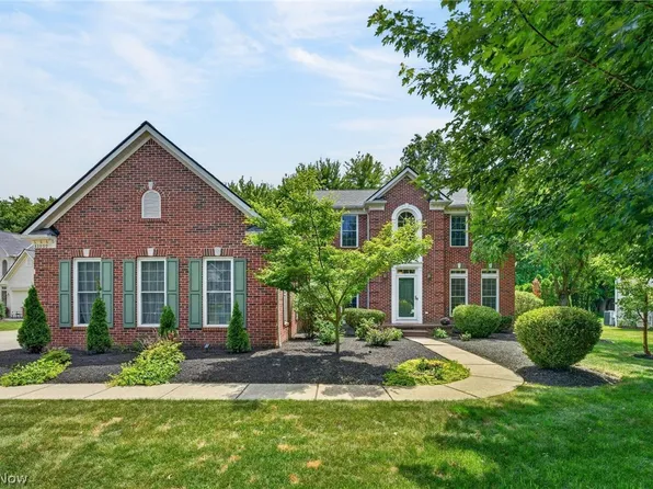 33999 Hickory Ct, Avon, OH 44011