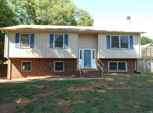 202 Brook Creek Dr, Troutman, NC 28166