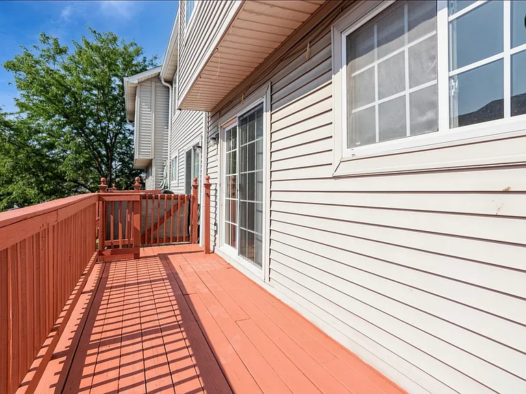 645 W Georgian Ct — Photo 13