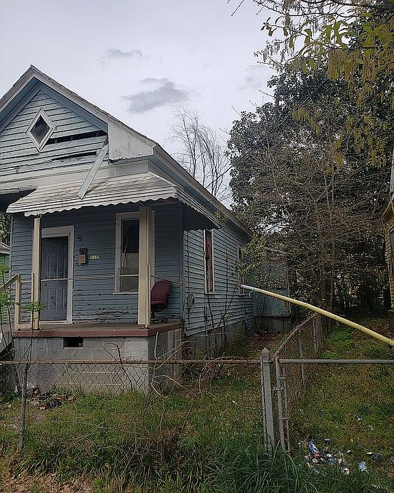 2nd image of 1159 Noble St