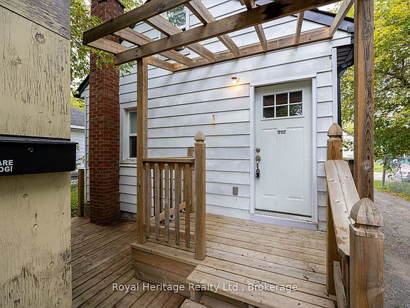2nd image of 203 Valencia Rd