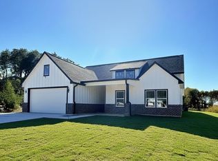 114 County Road 3543, Cleveland, TX 77327