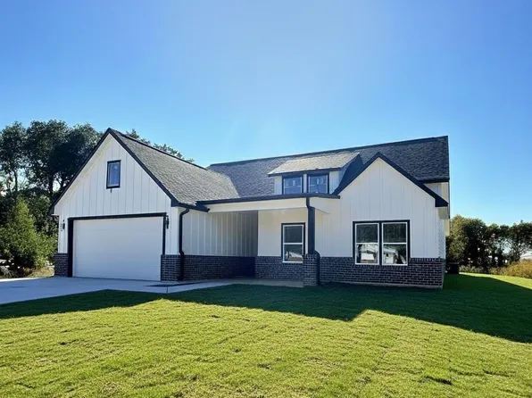 114 County Road 3543, Cleveland, TX 77327