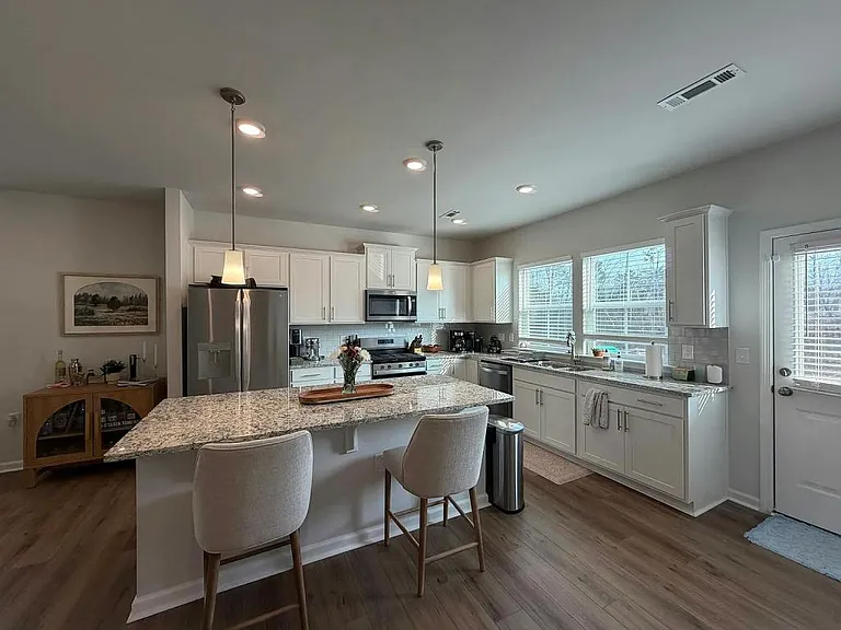 909 Falls Grove Trl — Photo 16