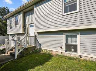 17 Aldrich St, West Warwick, RI 02893