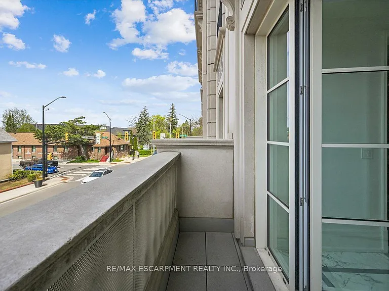 300 Randall St S #211 — Photo 13
