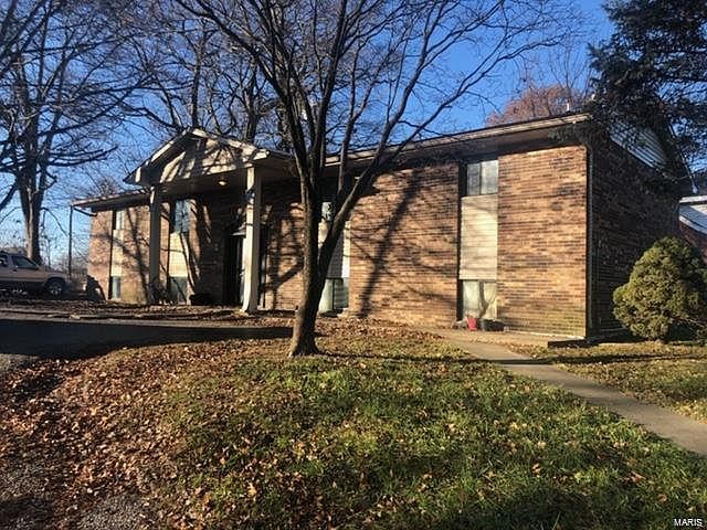 1st image of 921 William St