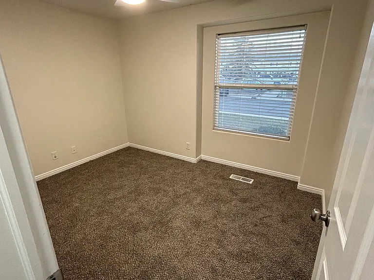 1148 Northfield Rd #1 — Photo 7